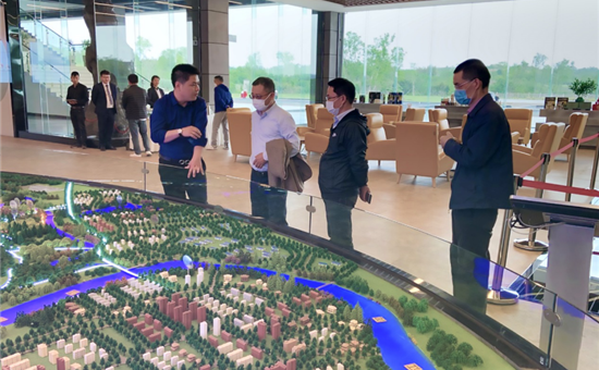 UG环球官网集团党委委员、董事郑贵林一行赴天府橄榄公司进行安全环保专项检查